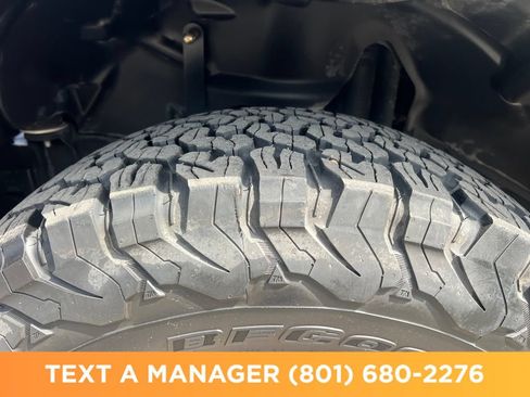 Used 2019 Jeep Wrangler Sport AWD/4WD image 23