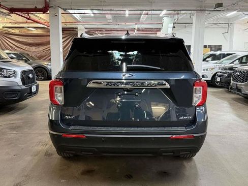 Certified 2023 Ford Explorer XLT AWD/4WD image 5