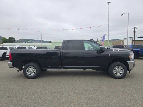 Used 2024 RAM 3500 Tradesman w/ Towing Technology Group AWD/4WD image 6
