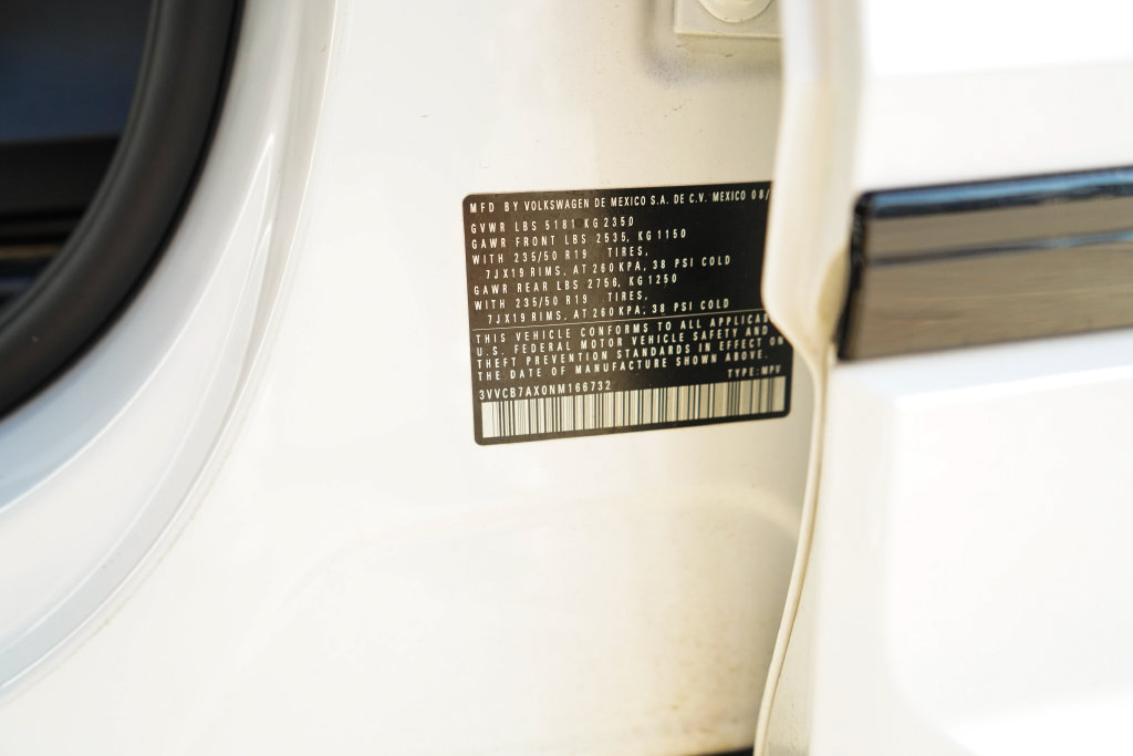 Used 2022 Volkswagen Tiguan SE R-Line FWD image 40