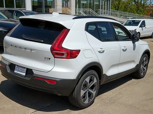 New 2025 Volvo XC40 B5 Plus w/ Protection Package Premier image 8