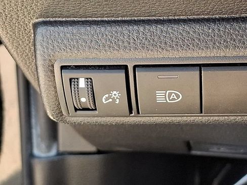 Used 2025 Toyota Corolla LE FWD image 24