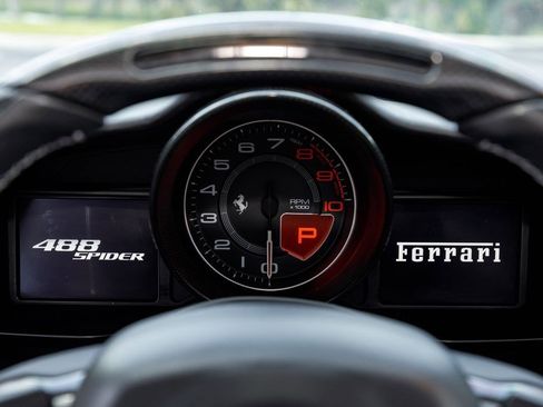 Used 2019 Ferrari 488 Spider RWD image 31