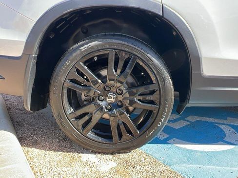 Used 2021 Honda Pilot Special Edition image 6