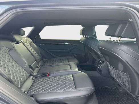 Used 2023 Audi SQ5 Premium Plus w/ Premium Plus Package image 7