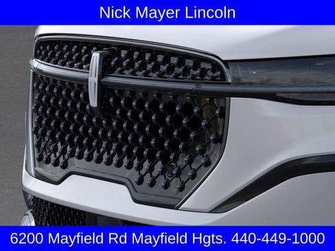 New 2025 Lincoln Nautilus Reserve w/ Jet Appearance Package image 17