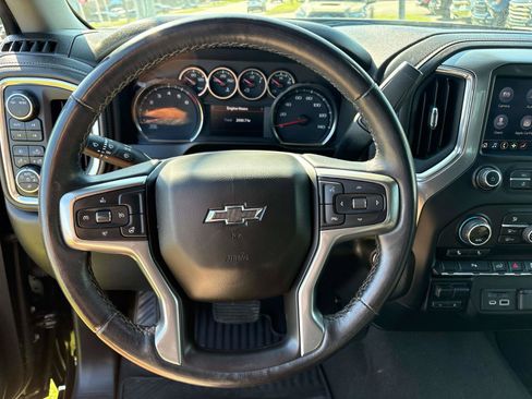 Used 2022 Chevrolet Silverado 2500 LT w/ Midnight Edition AWD/4WD image 13