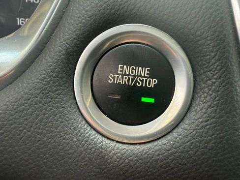 Used 2020 Chevrolet Traverse RS image 18