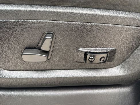 Used 2021 RAM 2500 Big Horn w/ Level 1 Equipment Group image 28