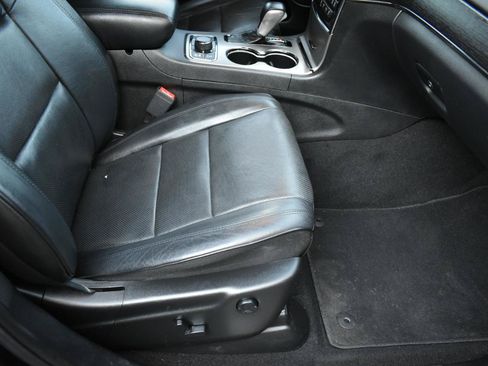Used 2021 Jeep Grand Cherokee High Altitude AWD/4WD image 30