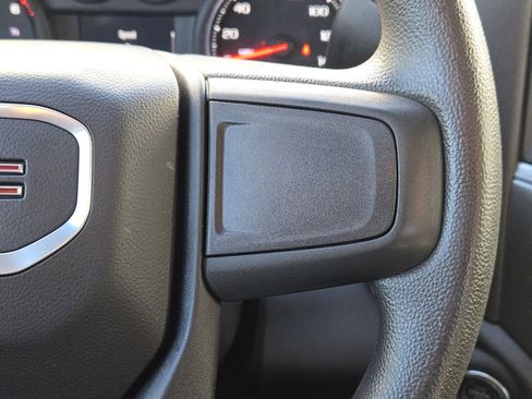 Used 2024 GMC Sierra 2500 Pro w/ Convenience Package image 32