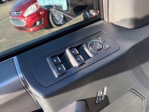 Used 2016 Ford F150 XLT w/ Equipment Group 302A Luxury image 21