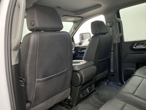 Used 2024 Chevrolet Silverado 2500 LT w/ Z71 Sport Edition image 16