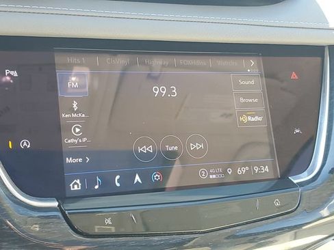 Certified 2024 Cadillac XT6 Premium Luxury w/ LPO, Floor Liner Package AWD/4WD image 22