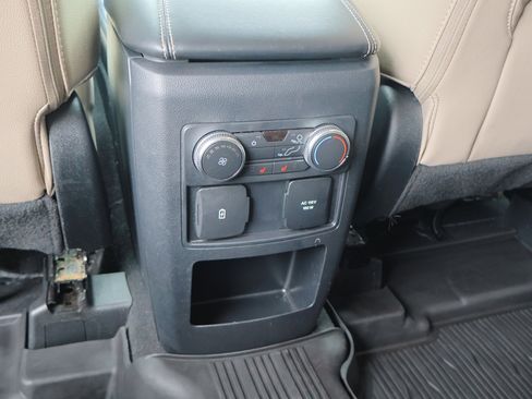 Certified 2021 Ford Explorer Limited w/ Hybrid Equipment Group 310A image 37