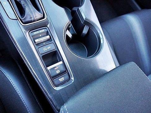 Used 2025 Honda Civic Sport image 30