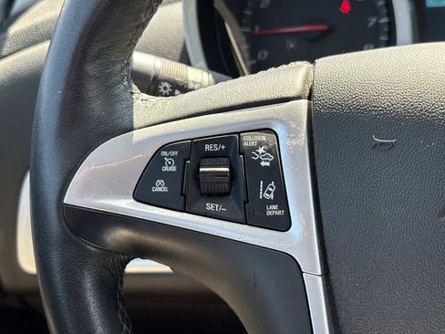 Used 2016 Chevrolet Equinox LTZ w/ Enhanced Convenience Package FWD image 18