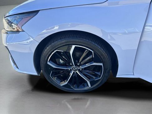 Used 2024 Nissan Altima 2.5 SR image 24
