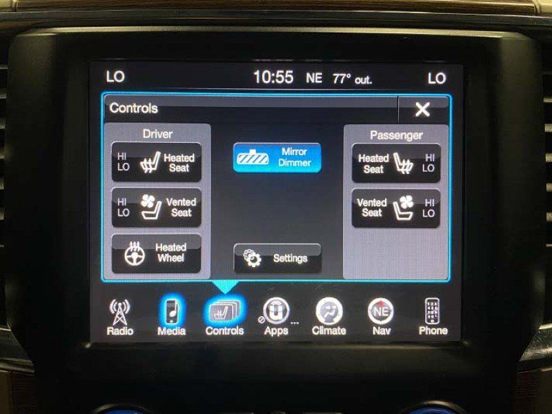 Used 2015 RAM 1500 Laramie w/ Convenience Group AWD/4WD image 41