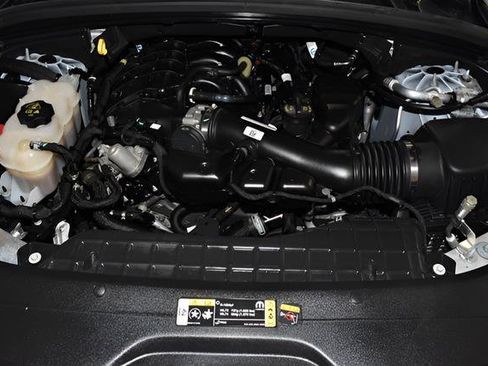 Used 2023 Jeep Grand Cherokee Limited AWD/4WD image 11