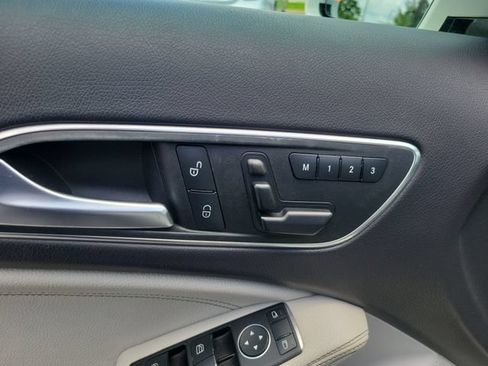 Used 2017 Mercedes-Benz GLA 250 image 18