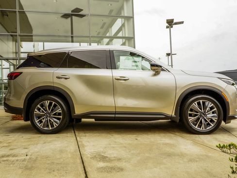 New 2027 INFINITI QX60 Luxe FWD image 6