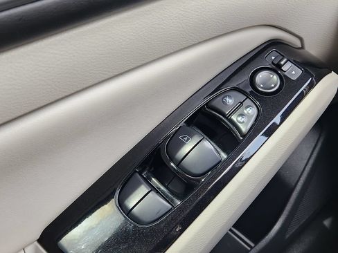 Used 2023 Nissan Altima 2.5 SV FWD image 22