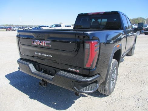 New 2026 GMC Sierra 2500 AT4 w/ AT4 Premium Plus Package image 5