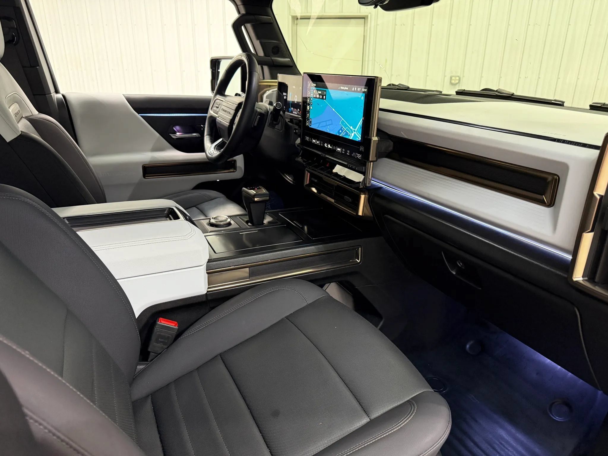 Used 2025 GMC Hummer EV 3X AWD/4WD image 14