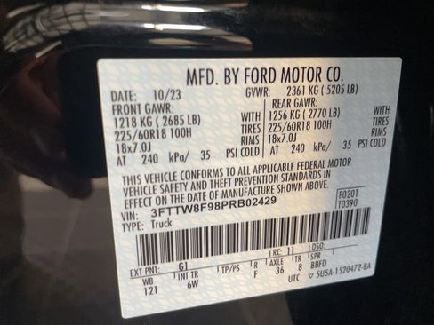 Used 2023 Ford Maverick Lariat w/ Lariat Luxury Package image 6