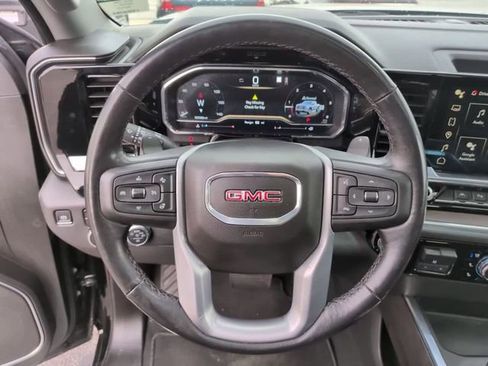 Certified 2022 GMC Sierra 1500 SLT w/ SLT Premium Plus Package AWD/4WD image 18