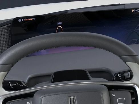 New 2026 Lincoln Navigator Reserve AWD/4WD image 13