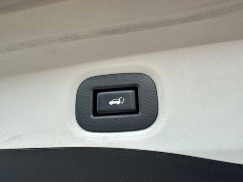 Used 2019 Nissan Rogue SV AWD/4WD image 20