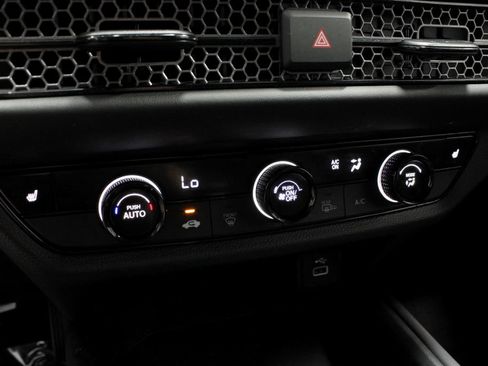 Used 2025 Honda HR-V Sport image 33