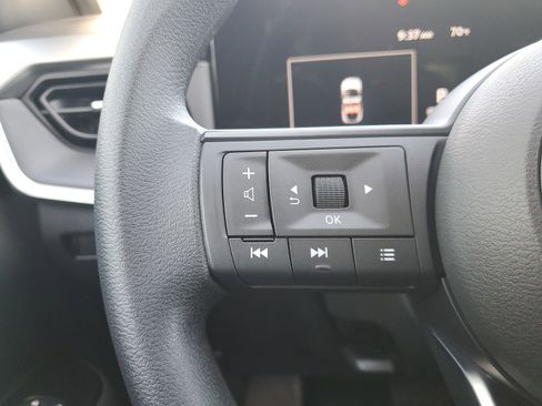 Certified 2025 Nissan Kicks S image 18