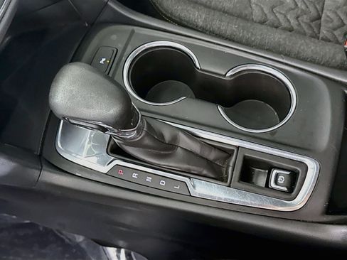 Used 2022 Chevrolet Equinox LT FWD image 20