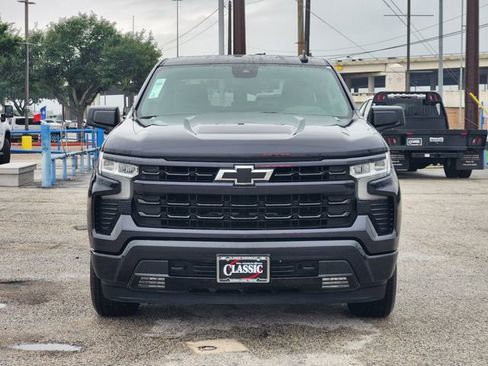 Used 2024 Chevrolet Silverado 1500 RST RWD image 2