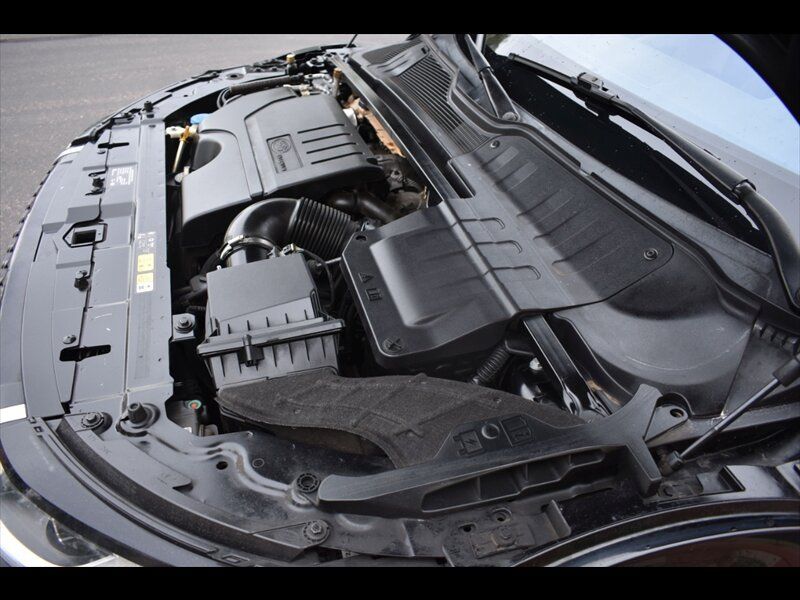 Used 2019 Land Rover Range Rover Evoque SE Premium AWD/4WD image 43
