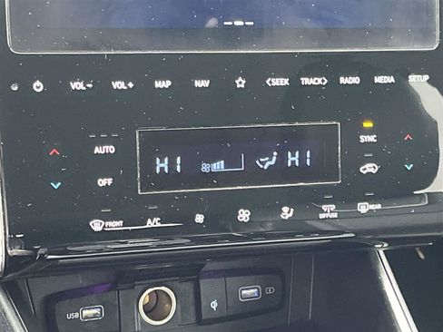 Used 2024 Hyundai Tucson Limited image 23