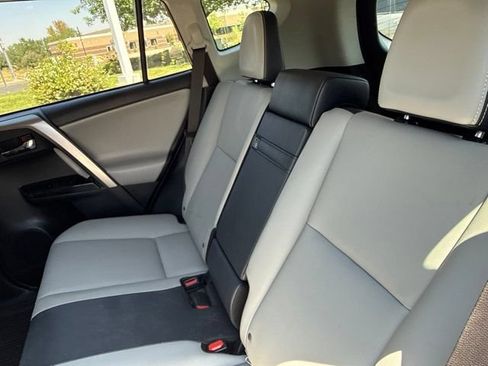 Used 2018 Toyota RAV4 Limited w/ Advanced Technology Package AWD/4WD image 7