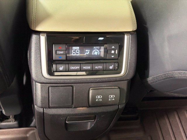 Used 2020 Subaru Ascent Limited w/ Popular Package #3 AWD/4WD image 24