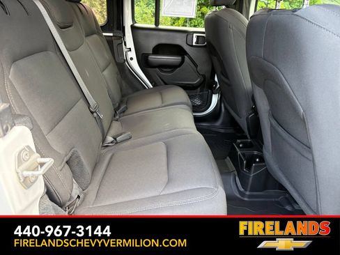 Used 2022 Jeep Wrangler Unlimited Sport AWD/4WD image 34