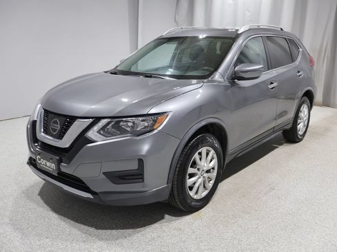 Used 2017 Nissan Rogue SV AWD/4WD image 7