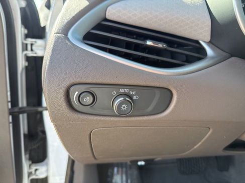 Used 2024 Chevrolet Malibu LT image 23