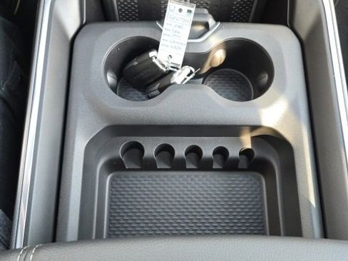 Used 2025 RAM 2500 Laramie image 25