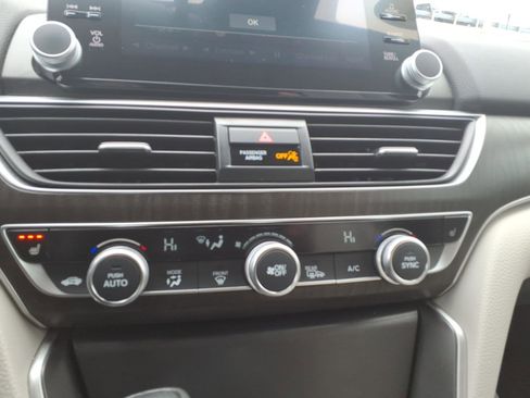 Certified 2020 Honda Accord EX image 19