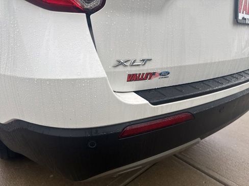 Certified 2023 Ford Explorer XLT w/ Equipment Group 202A image 14