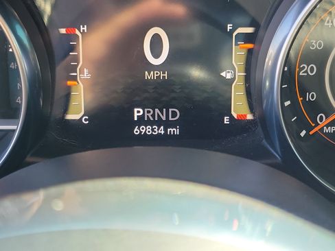 Used 2020 Jeep Wrangler Unlimited Sahara w/ LED Lighting Group AWD/4WD image 25