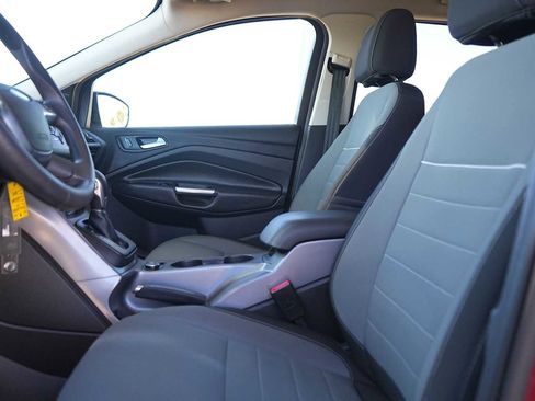 Used 2015 Ford Escape SE image 11