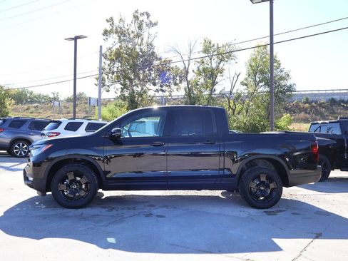 New 2026 Honda Ridgeline Black Edition image 3